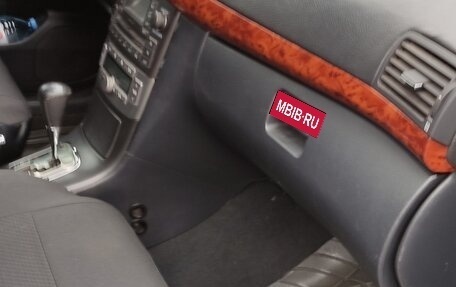 Toyota Avensis III рестайлинг, 2003 год, 670 000 рублей, 14 фотография