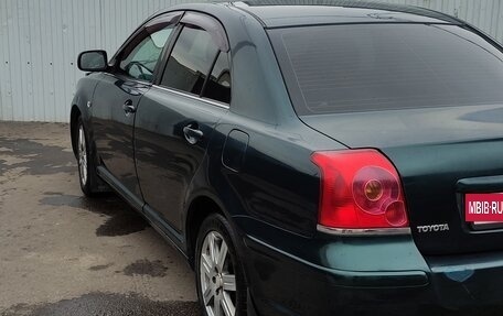 Toyota Avensis III рестайлинг, 2003 год, 670 000 рублей, 2 фотография