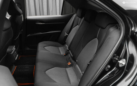 Toyota Camry, 2021 год, 2 450 000 рублей, 14 фотография