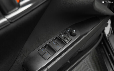 Toyota Camry, 2021 год, 2 450 000 рублей, 15 фотография