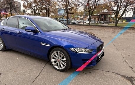 Jaguar XE I рестайлинг, 2016 год, 2 100 000 рублей, 1 фотография