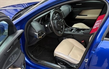 Jaguar XE I рестайлинг, 2016 год, 2 100 000 рублей, 8 фотография