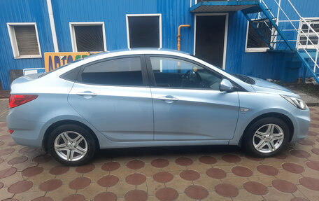 Hyundai Solaris II рестайлинг, 2011 год, 870 000 рублей, 6 фотография