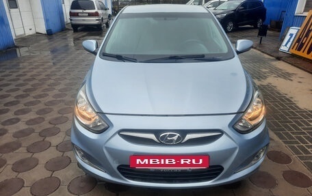 Hyundai Solaris II рестайлинг, 2011 год, 870 000 рублей, 5 фотография