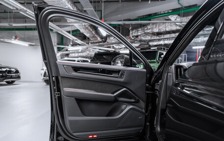 Porsche Cayenne III, 2024 год, 21 700 000 рублей, 23 фотография