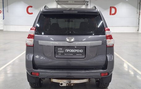 Toyota Land Cruiser Prado 150 рестайлинг 2, 2015 год, 2 950 000 рублей, 10 фотография