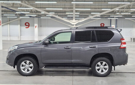 Toyota Land Cruiser Prado 150 рестайлинг 2, 2015 год, 2 950 000 рублей, 12 фотография