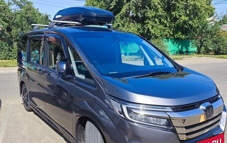 Honda Stepwgn IV, 2019 год, 2 240 000 рублей, 1 фотография