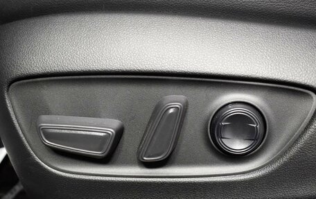 Toyota RAV4, 2025 год, 4 389 000 рублей, 25 фотография