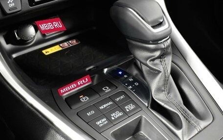 Toyota RAV4, 2025 год, 4 389 000 рублей, 23 фотография