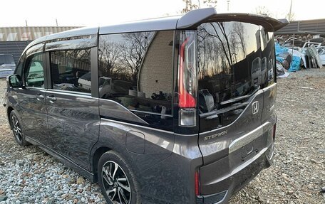 Honda Stepwgn IV, 2019 год, 2 240 000 рублей, 4 фотография