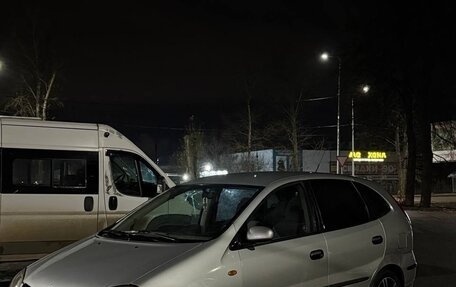 Nissan Almera Tino i, 2001 год, 160 000 рублей, 1 фотография