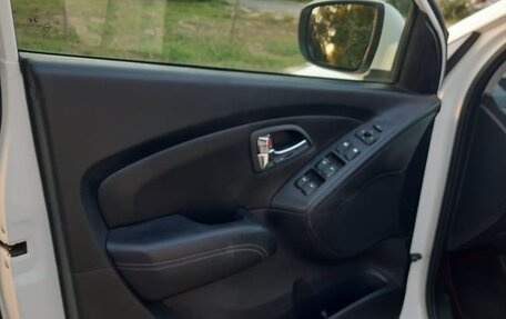 Hyundai ix35 I рестайлинг, 2012 год, 1 125 000 рублей, 13 фотография