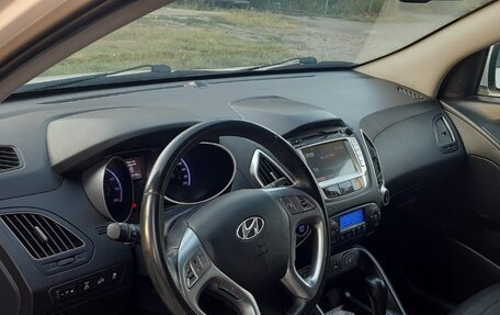 Hyundai ix35 I рестайлинг, 2012 год, 1 125 000 рублей, 10 фотография