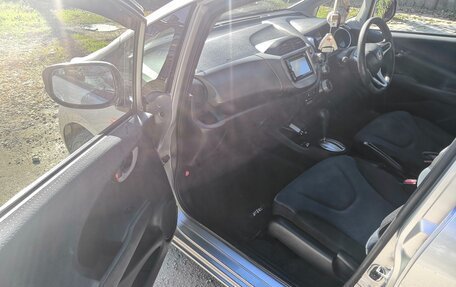 Honda Fit III, 2009 год, 650 000 рублей, 10 фотография