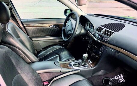 Mercedes-Benz E-Класс, 2005 год, 600 000 рублей, 5 фотография