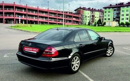 Mercedes-Benz E-Класс, 2005 год, 600 000 рублей, 3 фотография