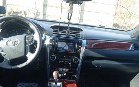 Toyota Camry, 2013 год, 1 700 000 рублей, 8 фотография