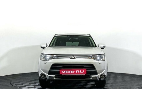 Mitsubishi Outlander III рестайлинг 3, 2014 год, 1 847 000 рублей, 2 фотография