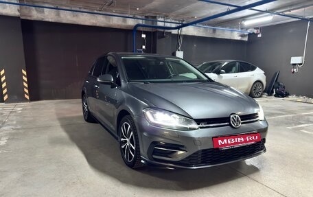 Volkswagen Golf VII, 2018 год, 2 100 000 рублей, 15 фотография