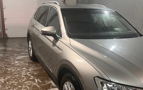 Volkswagen Tiguan I, 2017 год, 2 100 000 рублей, 2 фотография