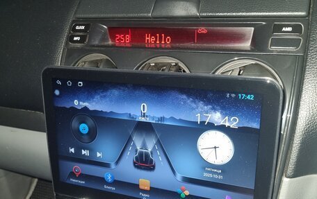 Mazda Atenza II, 2002 год, 410 000 рублей, 27 фотография