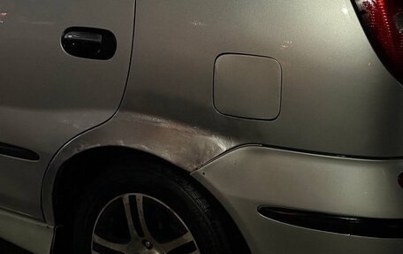 Nissan Almera Tino i, 2001 год, 160 000 рублей, 2 фотография