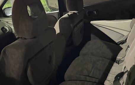 Nissan Almera Tino i, 2001 год, 160 000 рублей, 11 фотография