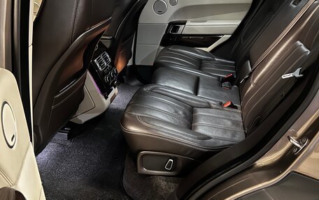 Land Rover Range Rover IV рестайлинг, 2015 год, 4 500 000 рублей, 7 фотография