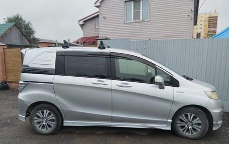 Honda Freed I, 2012 год, 935 000 рублей, 2 фотография