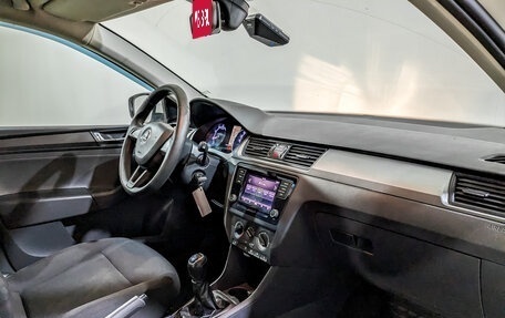 Skoda Rapid I, 2019 год, 850 000 рублей, 10 фотография