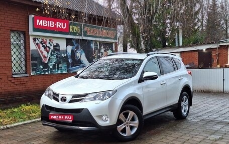 Toyota RAV4, 2014 год, 2 060 000 рублей, 1 фотография