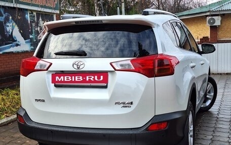 Toyota RAV4, 2014 год, 2 060 000 рублей, 8 фотография