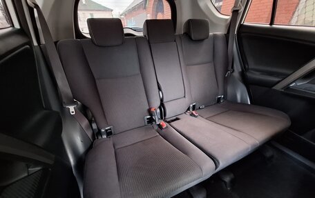 Toyota RAV4, 2014 год, 2 060 000 рублей, 18 фотография