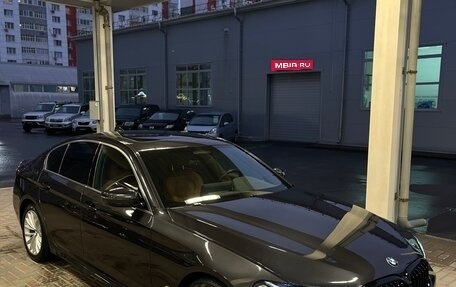 BMW 5 серия, 2021 год, 5 260 000 рублей, 1 фотография