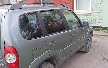 Chevrolet Niva I рестайлинг, 2018 год, 700 000 рублей, 13 фотография