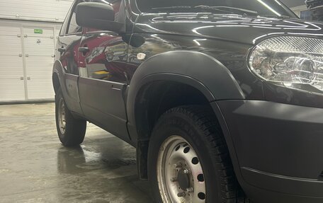 Chevrolet Niva I рестайлинг, 2018 год, 839 000 рублей, 6 фотография