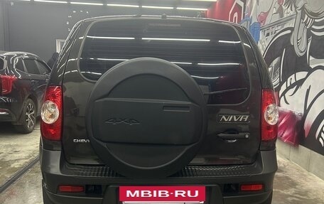 Chevrolet Niva I рестайлинг, 2018 год, 839 000 рублей, 2 фотография