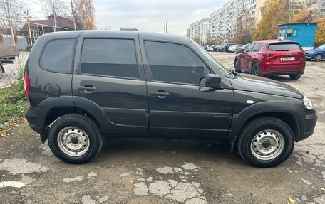 Chevrolet Niva I рестайлинг, 2018 год, 839 000 рублей, 28 фотография