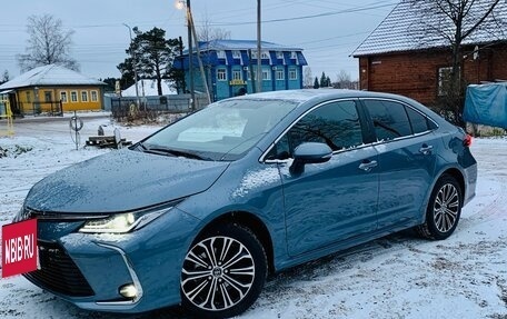 Toyota Corolla, 2019 год, 2 400 000 рублей, 3 фотография