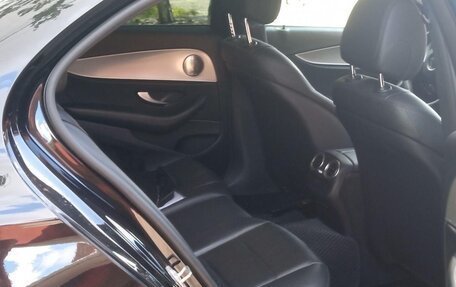 Mercedes-Benz E-Класс, 2017 год, 2 500 000 рублей, 7 фотография