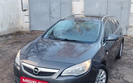 Opel Astra J, 2012 год, 850 000 рублей, 2 фотография