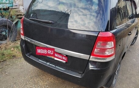 Opel Zafira B, 2011 год, 900 000 рублей, 3 фотография