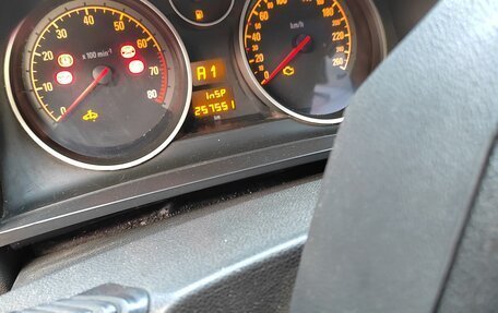 Opel Zafira B, 2011 год, 900 000 рублей, 10 фотография