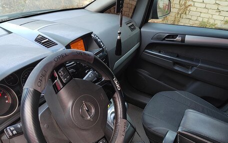 Opel Zafira B, 2011 год, 900 000 рублей, 11 фотография