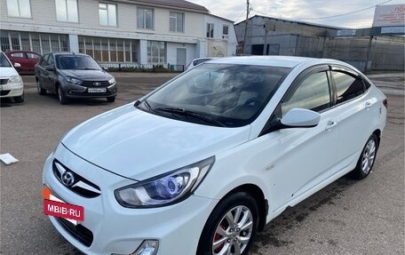 Hyundai Solaris II рестайлинг, 2013 год, 670 000 рублей, 4 фотография