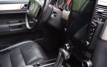 Volkswagen Touareg III, 2007 год, 1 270 000 рублей, 10 фотография