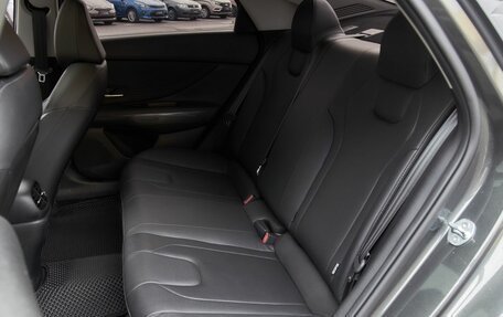 Hyundai Elantra, 2024 год, 2 378 000 рублей, 15 фотография