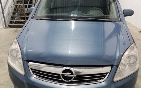 Opel Zafira B, 2008 год, 400 000 рублей, 2 фотография