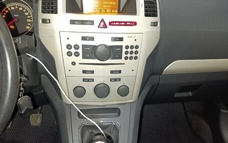 Opel Zafira B, 2008 год, 400 000 рублей, 16 фотография